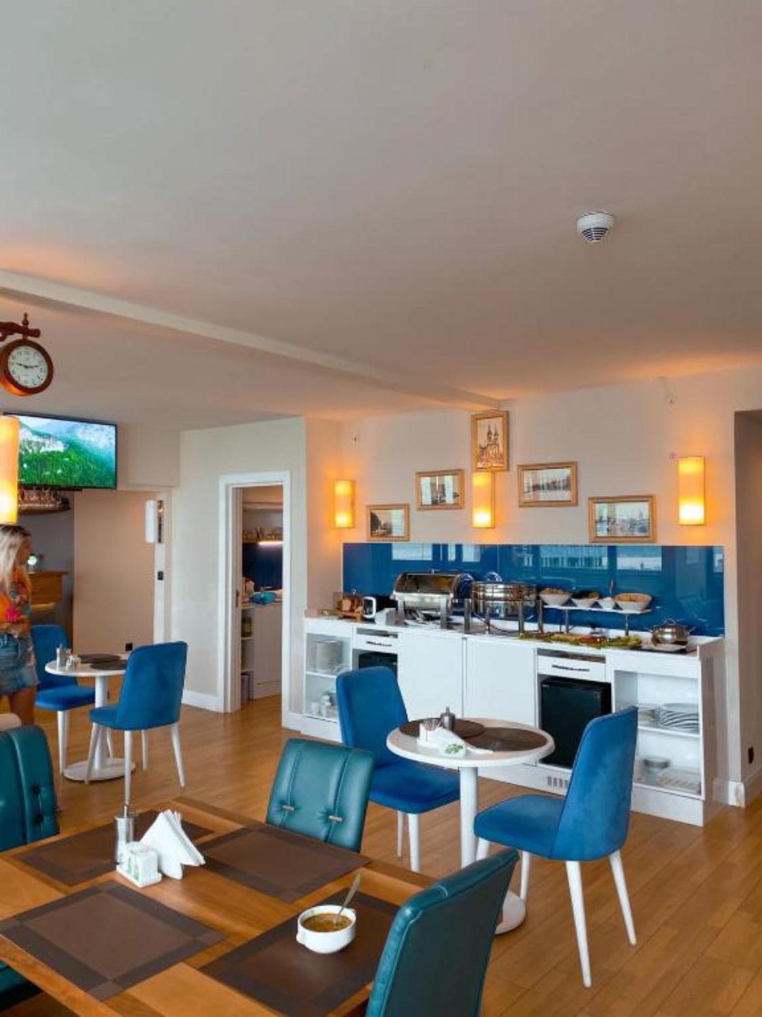 Orbi City-Sea View Aparthotel บาทูมิ ภายนอก รูปภาพ