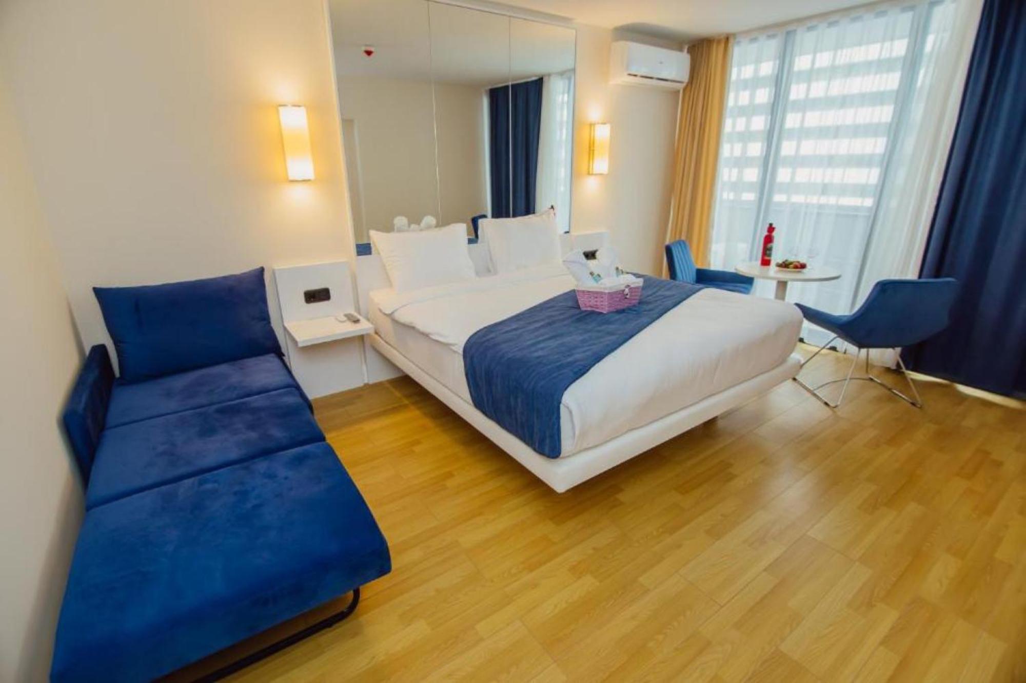 Orbi City-Sea View Aparthotel บาทูมิ ภายนอก รูปภาพ