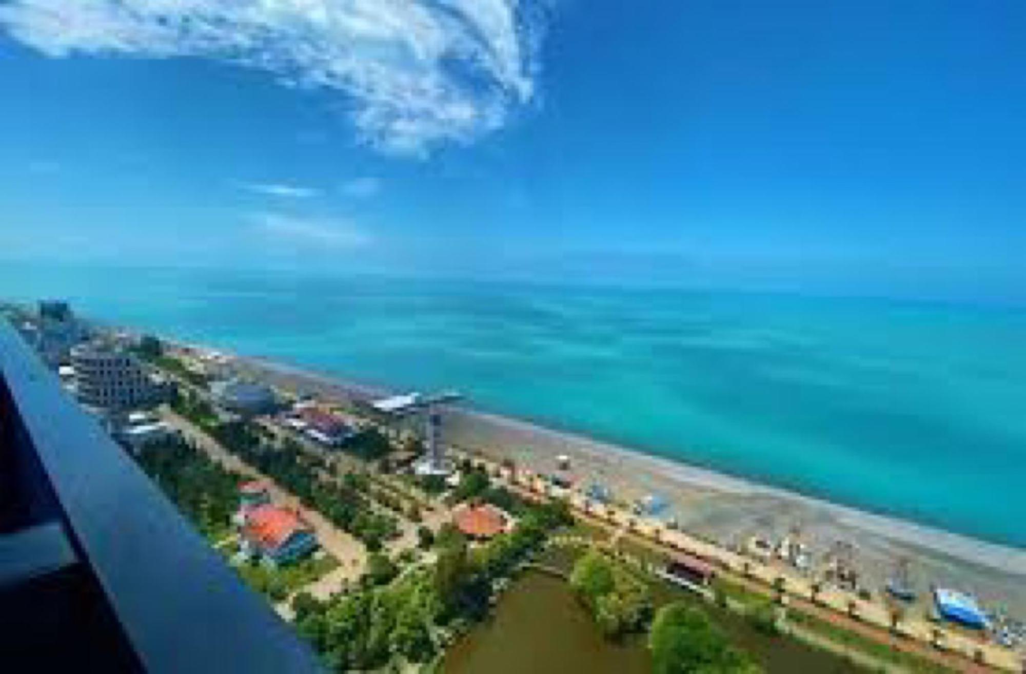 Orbi City-Sea View Aparthotel บาทูมิ ภายนอก รูปภาพ