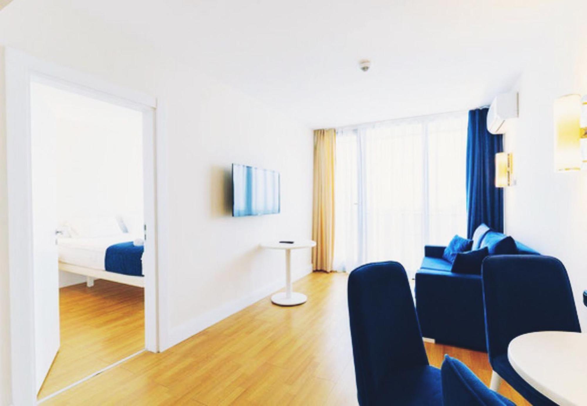 Orbi City-Sea View Aparthotel บาทูมิ ภายนอก รูปภาพ