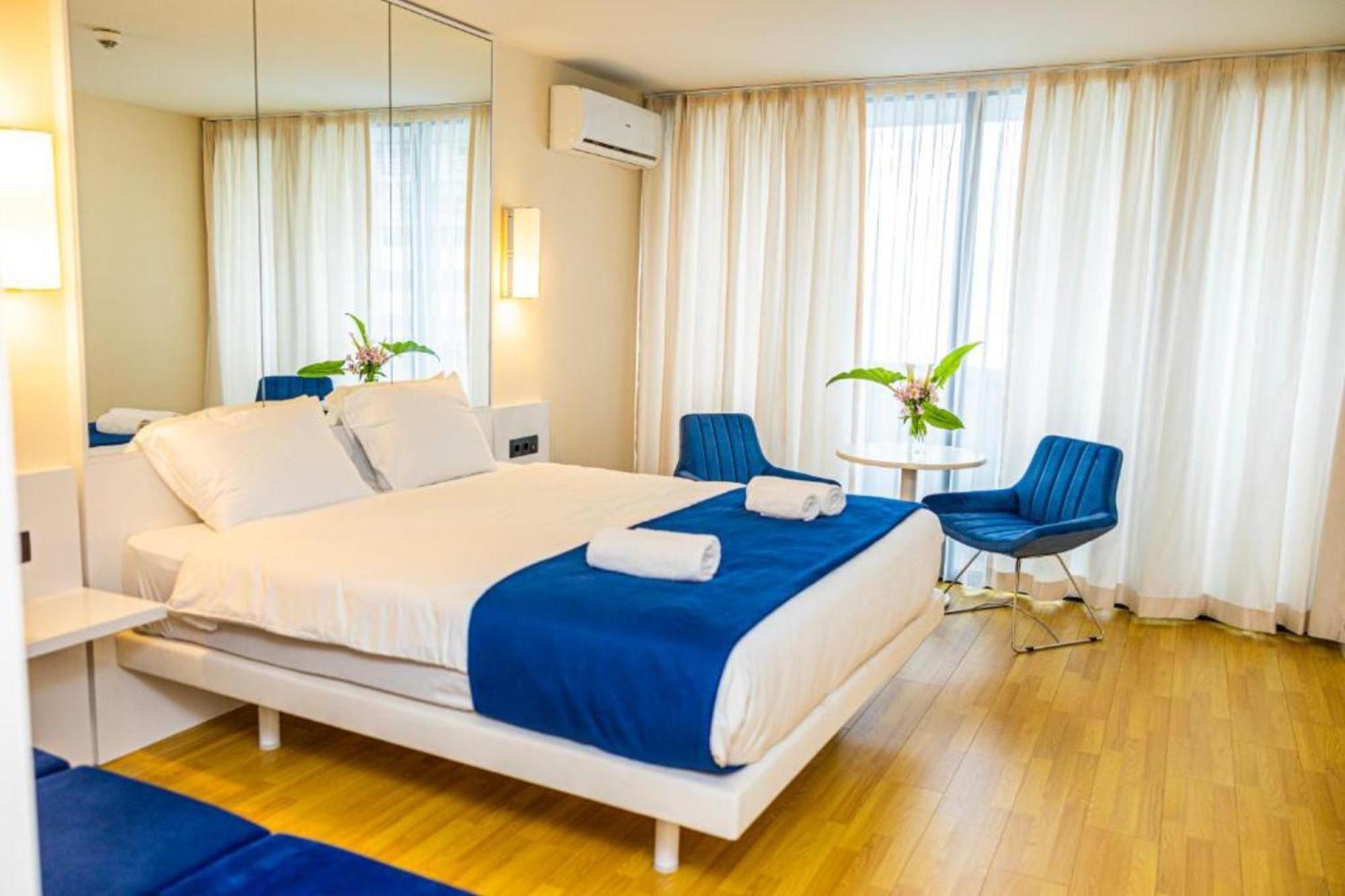Orbi City-Sea View Aparthotel บาทูมิ ภายนอก รูปภาพ