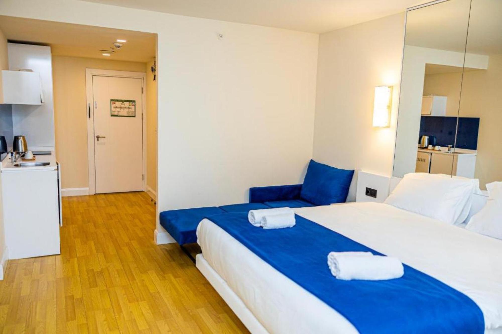 Orbi City-Sea View Aparthotel บาทูมิ ภายนอก รูปภาพ
