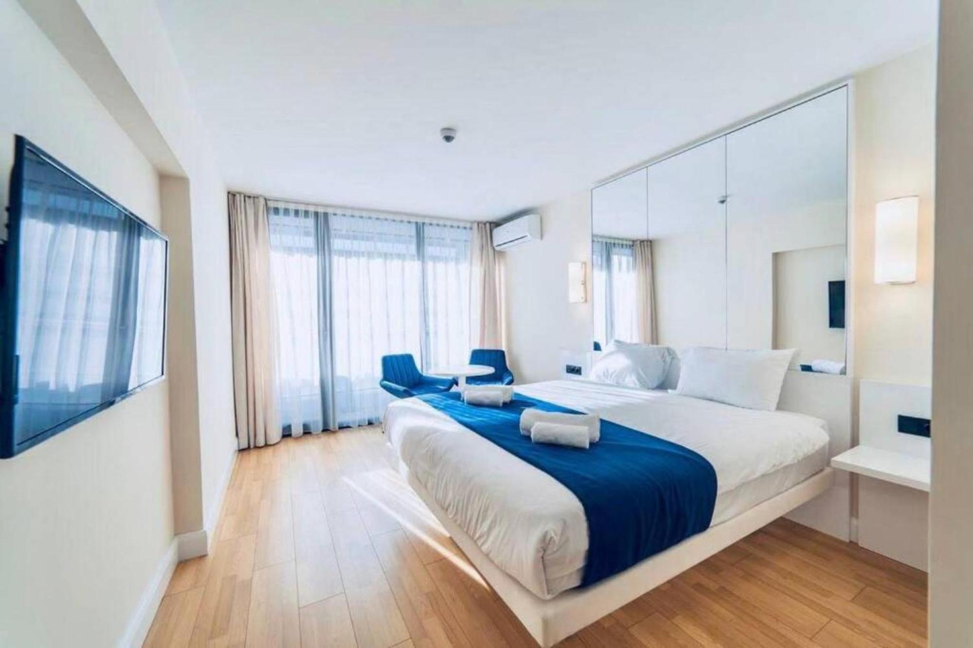 Orbi City-Sea View Aparthotel บาทูมิ ภายนอก รูปภาพ