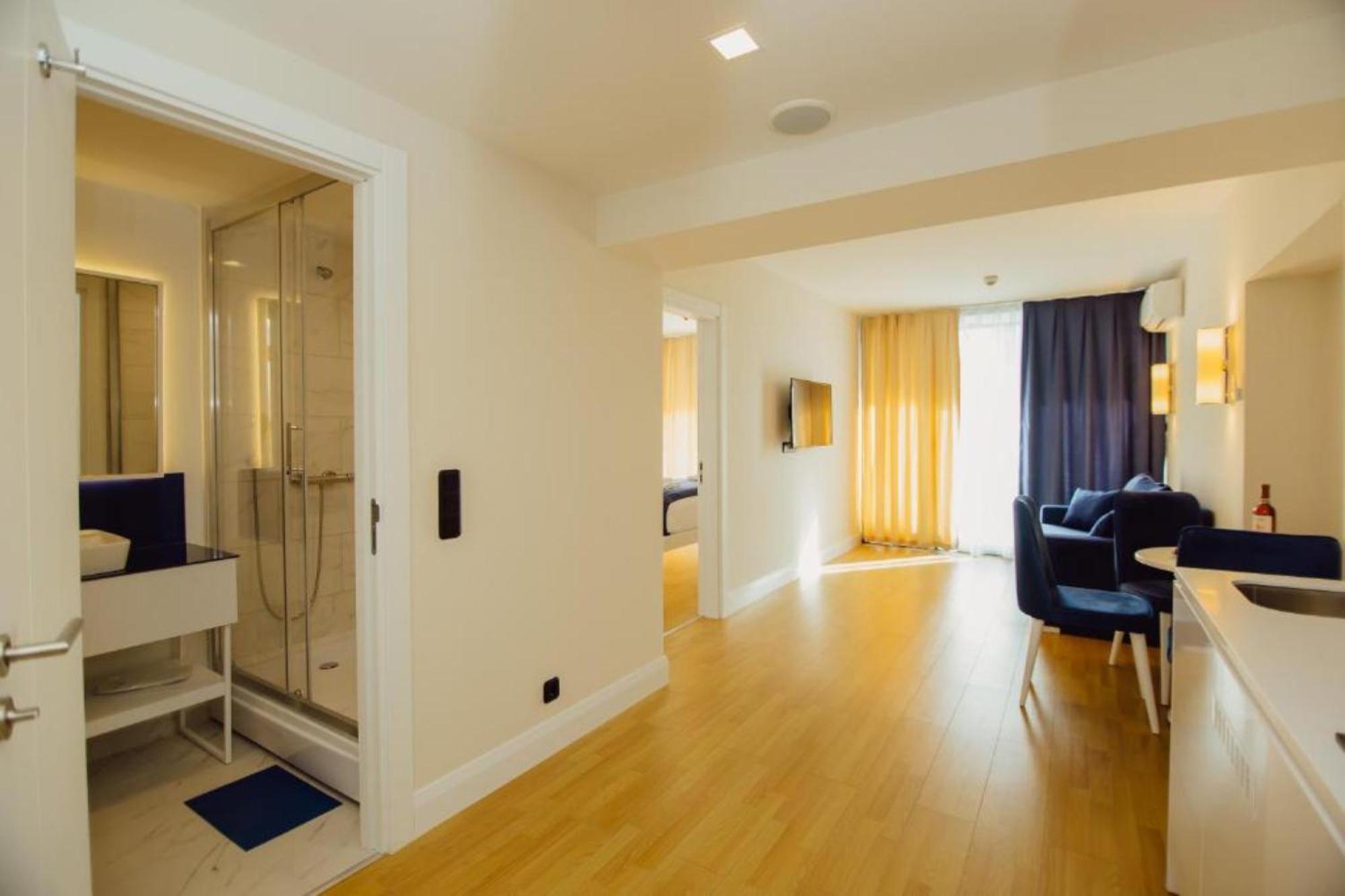 Orbi City-Sea View Aparthotel บาทูมิ ภายนอก รูปภาพ