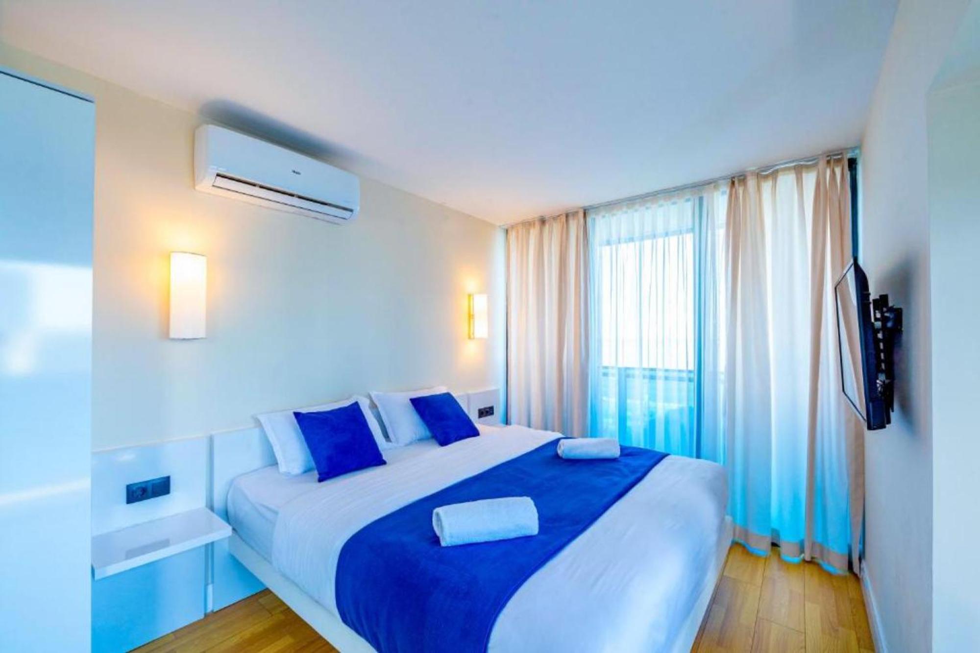 Orbi City-Sea View Aparthotel บาทูมิ ภายนอก รูปภาพ